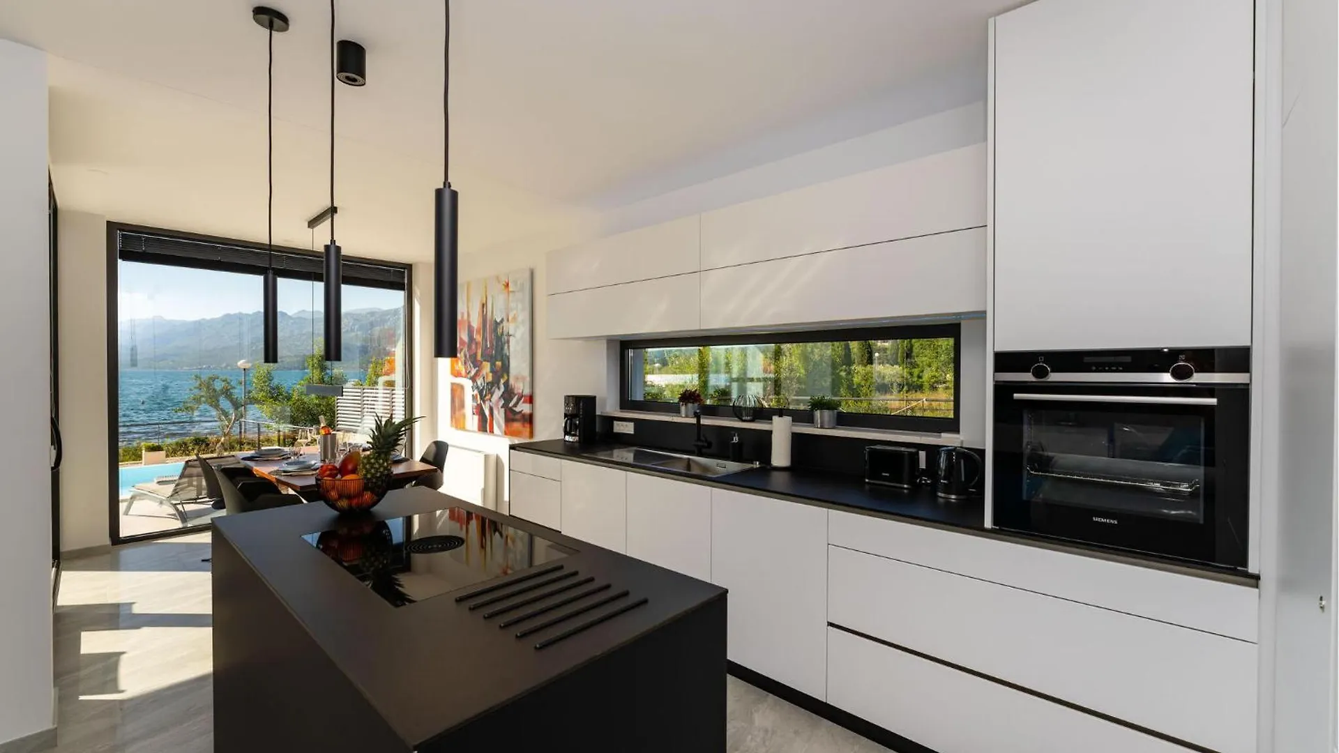 Lovely Apartment In Rovanjska With Kitchen